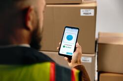 Zebra EM45 RFID je mobilní terminál s vysoce výkonnou kamerou, který představuje ergonomické, komplexní a efektivní řešení navržené pro zjednodušení úkolů.