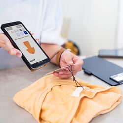 Datalogic Memor 12-17 Family je výkonná řada plně dotykových mobilních terminálů se systémem Android, která byla speciálně navržena pro aplikace v oblasti maloobchodu, dopravy a logistiky a zdravotnictví.
