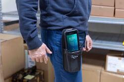Mobilní terminál Datalogic Falcon X60/X65 navržený pro skladové provozy, kde jsou klíčové nepřetržitý sběr dat, provozní dostupnost a rychlé rozhodování.